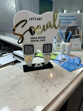 Custom Acrylic  Social Media Stand